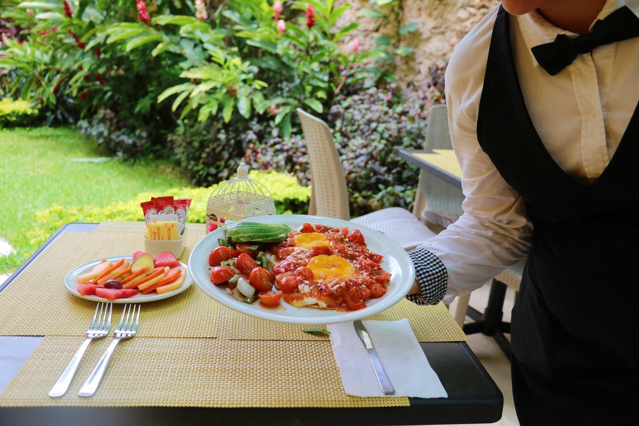 Hotel Zar Merida Ngoại thất bức ảnh